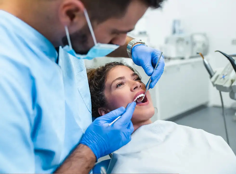 Tips To Read Reviews For Dental Clinics Without Getting Fooled